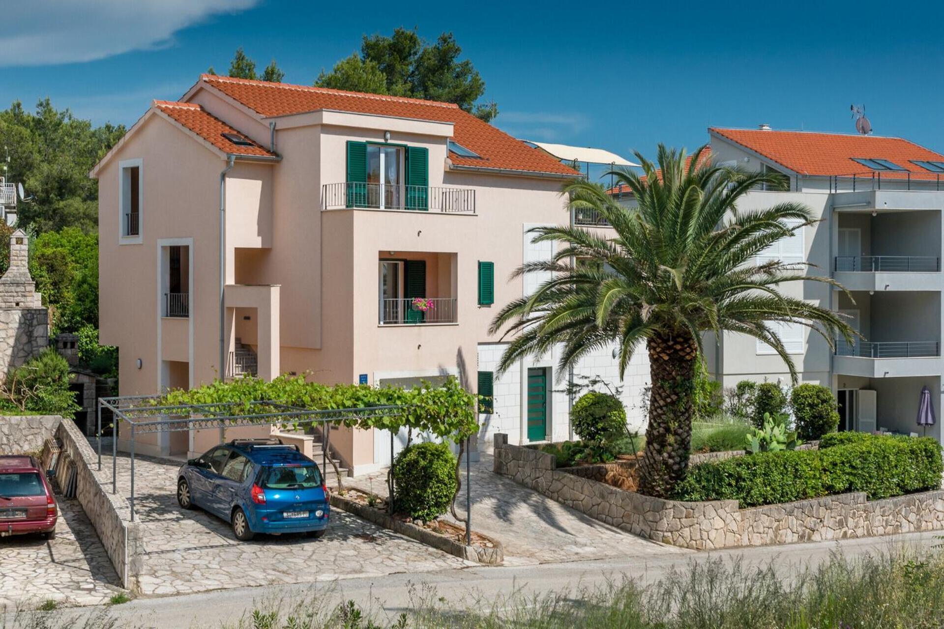 Apartments Seric Vrboska Eksteriør billede