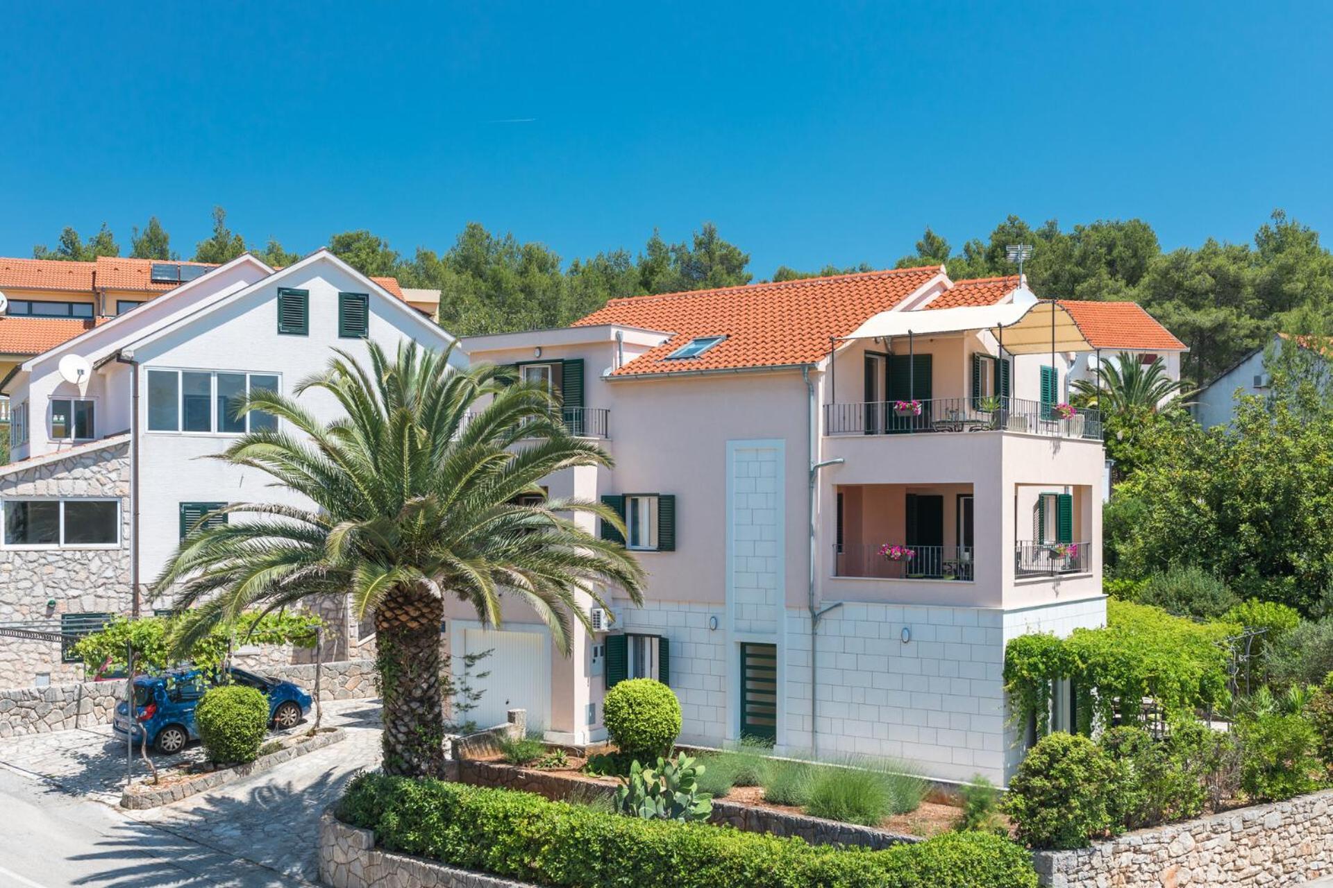 Apartments Seric Vrboska Eksteriør billede