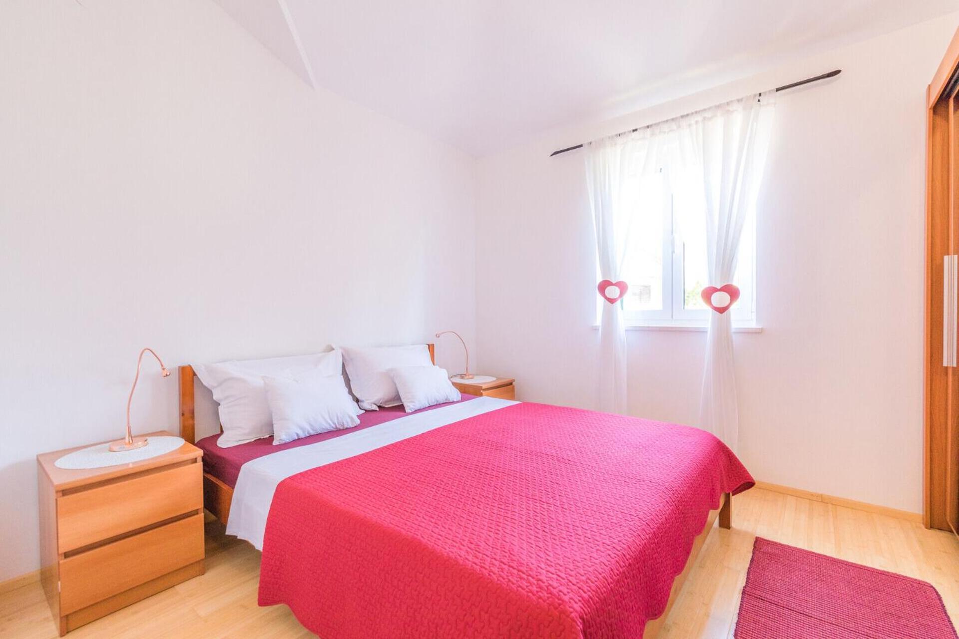 Apartments Seric Vrboska Eksteriør billede